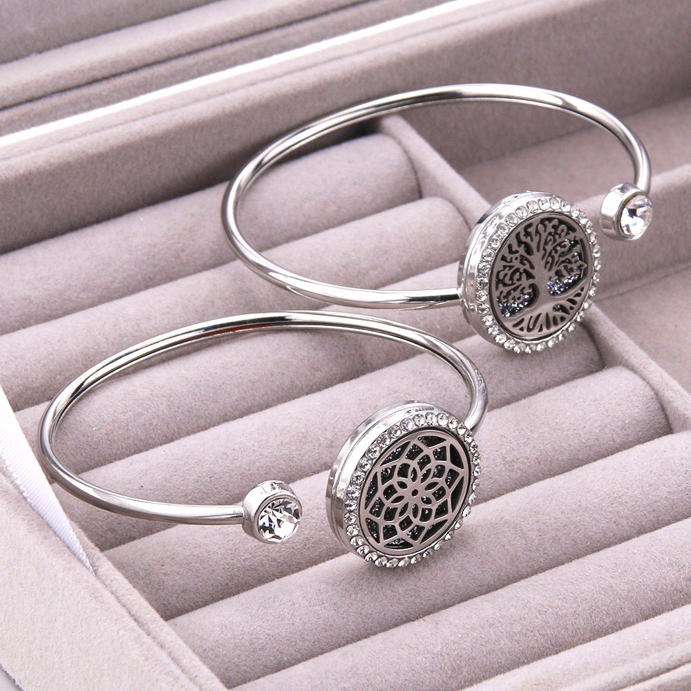 Aromatherapy Stainless Steel Bracelet Heart Chain Essential Oil Diffuser